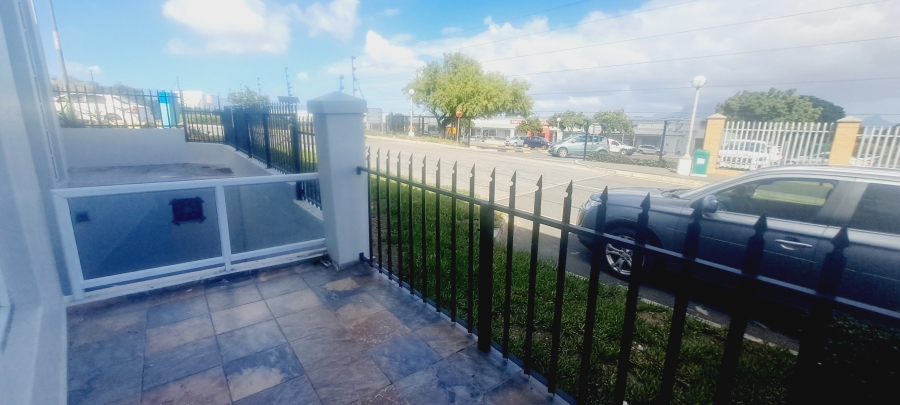 Commercial Property for Sale in Plattekloof Western Cape